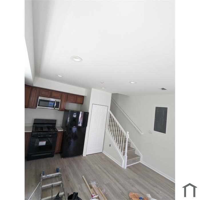1908 4th St NW
